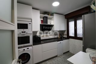 Pis a Mamariga. Dos habitaciones, reformado y muy luminoso.