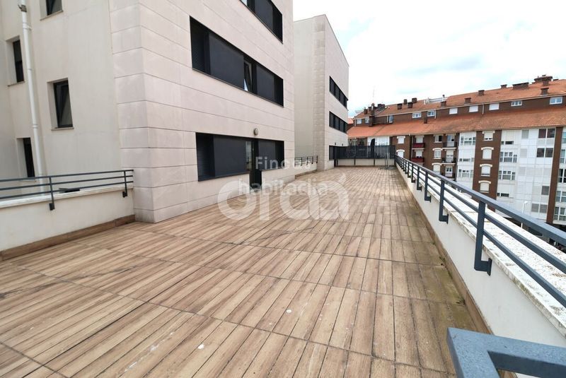 Foto f460e382-828d-4a48-93b6-f23da72266e9. Pis amb calefacció aparcament a Kabiezes Santurtzi
