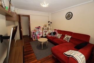 Etagenwohnung in Larrea - San Juan de Dios - Peñota. Exterior muy soleado 3 habitaciones muy buen estado  camarote