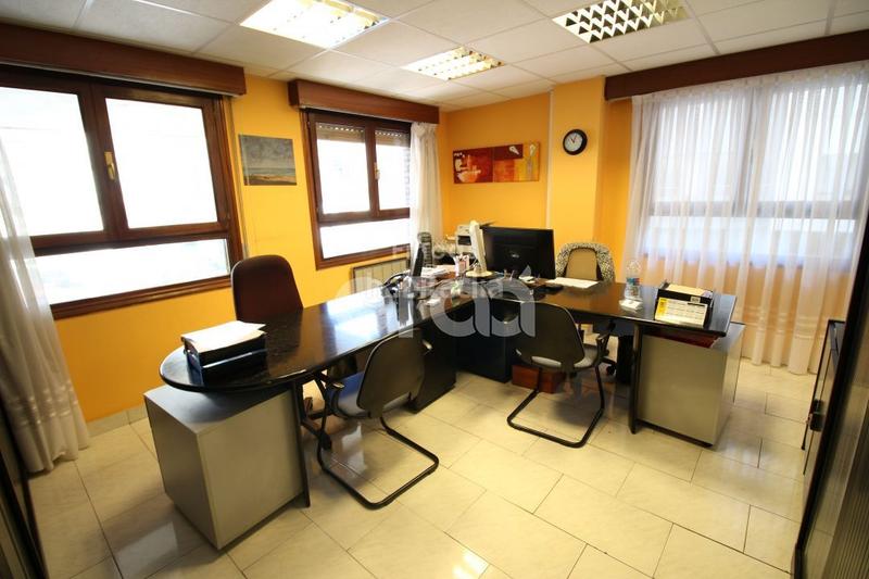 Foto d2149853-be1e-4553-bf39-31aaa8677591. Locale commerciale in la txitxarra - murrieta - parke Santurtzi Santurtzi