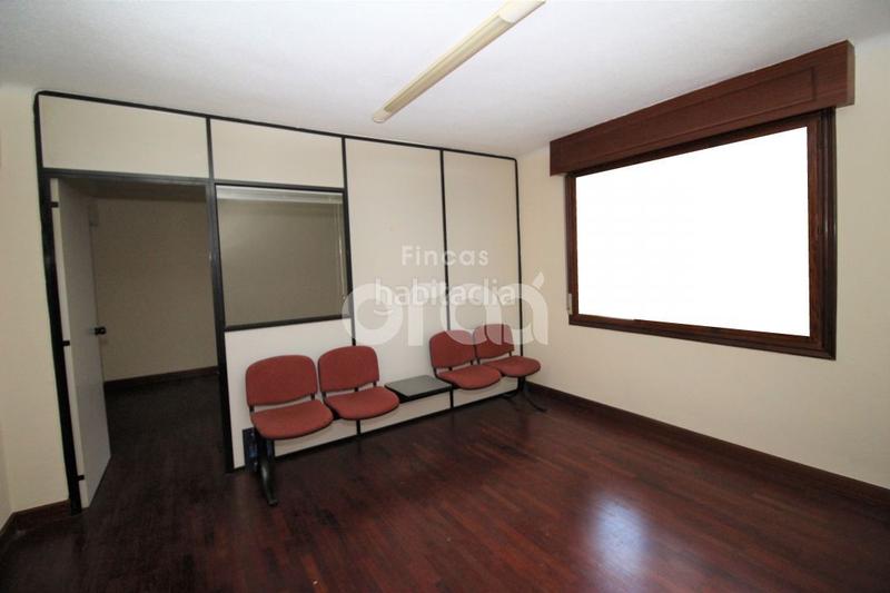 Foto 6458de41-c0bd-4fd5-aef3-4dcf3958c389. Alquiler oficina zona centro-jenaro oraa.ref.alq.-ofi.-02 en Santurtzi