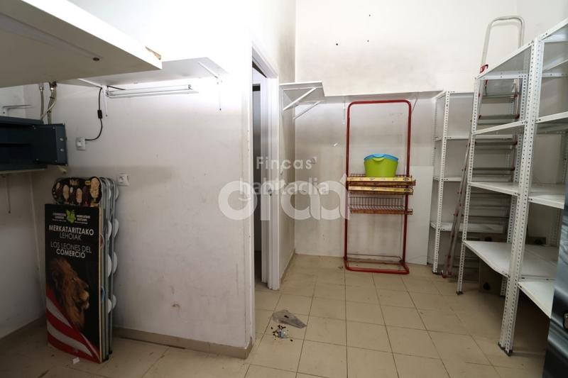 Foto aa584771-cc29-48f7-9b88-ee0a6846b8f6. Location local commercial dans Centro Santurtzi