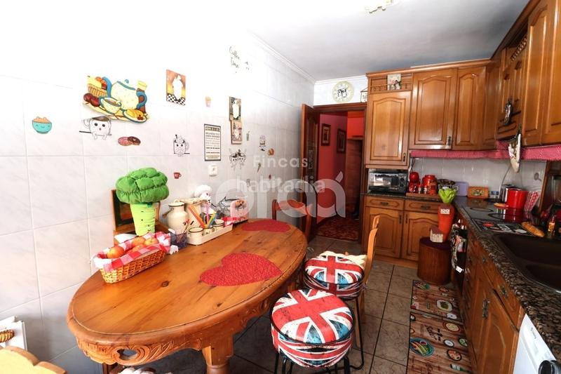 Foto ba54476b-3df1-4402-8fb4-9f217438801f. Pis amb calefacció aparcament a Kabiezes Santurtzi