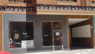 Lloguer Local Comercial en Calle de alejandro casona 6. Local en alquiler