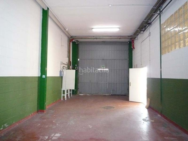 Foto 86f2b4fa-eb87-41e4-a173-d0a0d92b3906. Office space in carretera al puerto deportivo 27 in Camargo