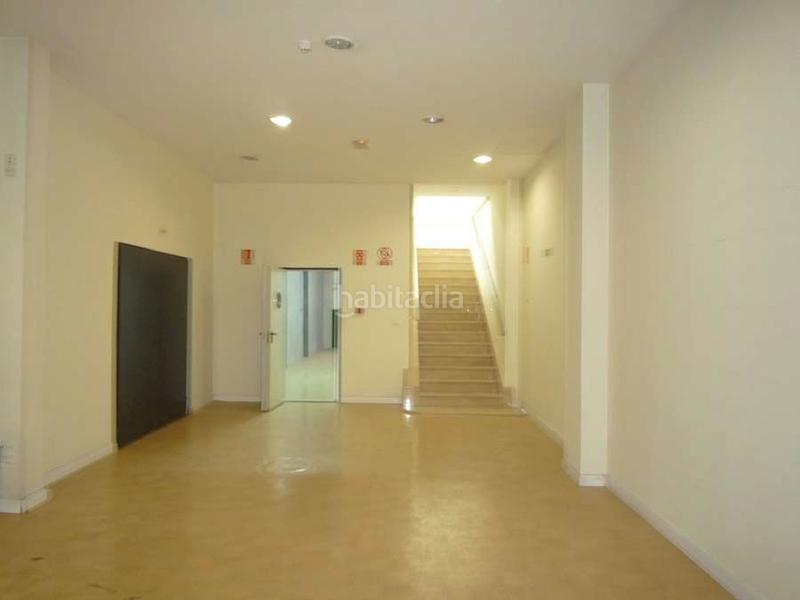 Foto 70179cbf-efd6-40af-9f6f-249837a49711. Oficina en carretera al puerto deportivo 27 en Maliaño Camargo