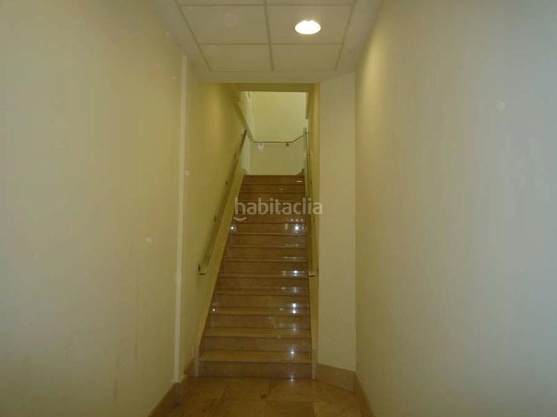 Foto 98093223-e031-474e-bd67-a31cddbd5c21. Oficina en carretera al puerto deportivo 27 en Maliaño Camargo