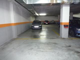 Parking voiture à Calle francisco tomás y valiente 11a. Garaje en nueva montaña