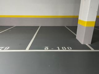 Parking voiture à Calle luciano malumbres 3. Garaje junto corte ingles