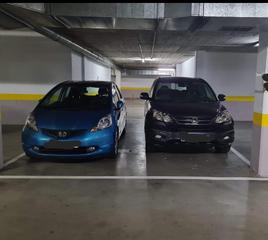 Parking voiture à Calle francisco tomás y valiente 19. Garaje doble
