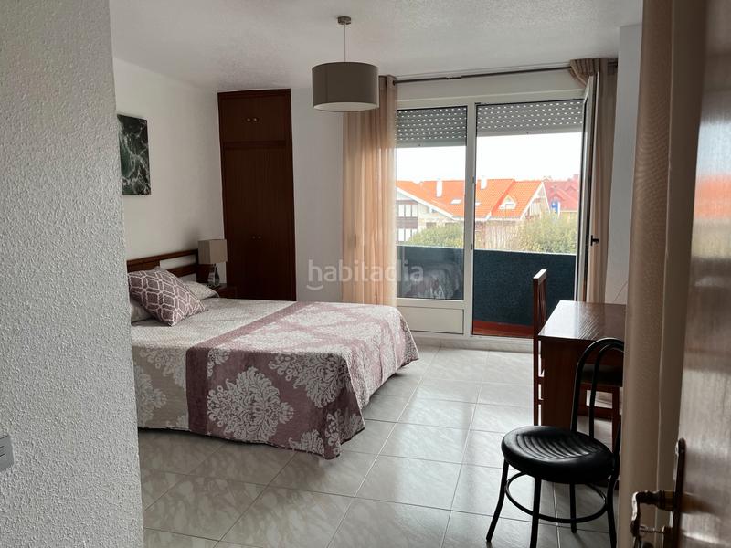 Foto e0d7f232-8d1a-4422-8568-2f182d2ed100. Edifici a Somo Ribamontán al Mar
