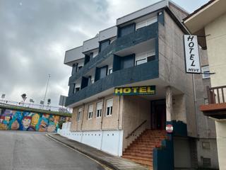 Edifici a Somo. Edificio hotelero  de 29 habitaciones en venta