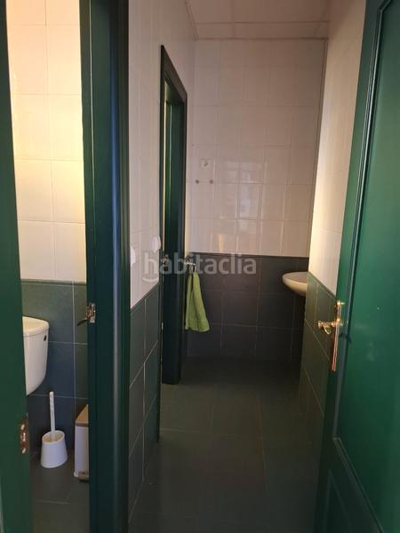 Foto f2b2b54c-cbc4-47e4-9a66-cd0365ad2393. Affitto locale commerciale in calle san martín del pino 23 in Santander