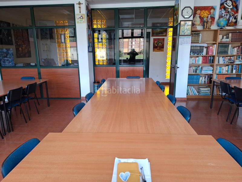 Foto 046b1ed9-10fc-4355-b0e9-974f90190a47. Location local commercial dans calle san martín del pino 23 dans Santander