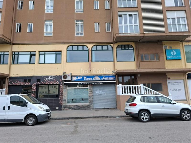Foto 95094c0f-fb3f-4955-81f6-bd33d4ff4d95. Location local commercial dans calle san martín del pino 23 dans Santander