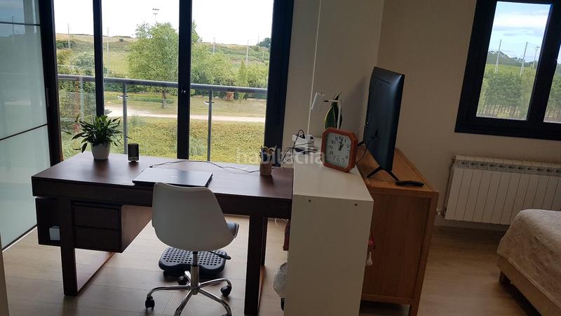 Foto 9610b3ae-dfdf-45eb-8bbf-105273ba6bce. Dúplex a calle arsenio odriozola 17 a Valdenoja Santander