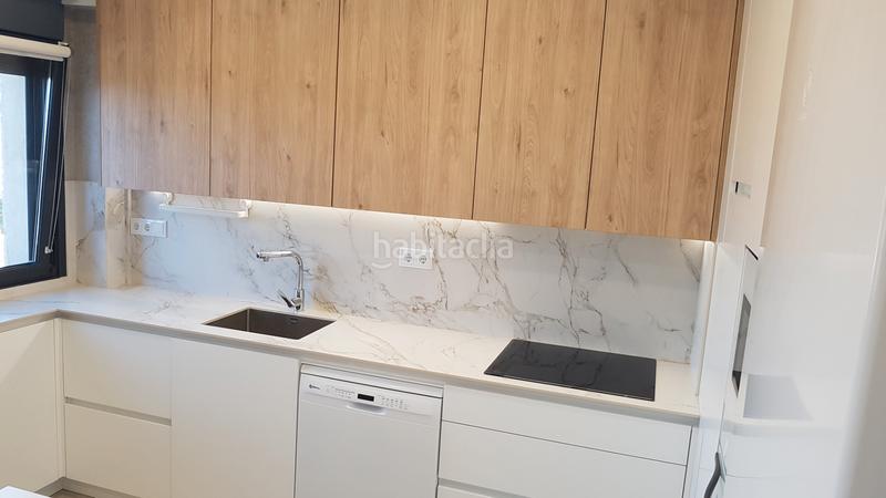 Foto 9aa8b90d-3eca-4f24-bb61-57a95ceddca4. Dúplex a calle arsenio odriozola 17 a Valdenoja Santander