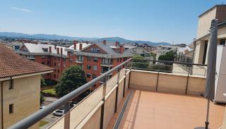 Dúplex  Calle arsenio odriozola 17. Ático con terraza reformado
