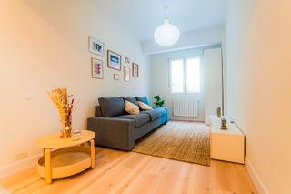 Location Appartement  Calle madrid 9. Piso reformado, amueblado para fijo