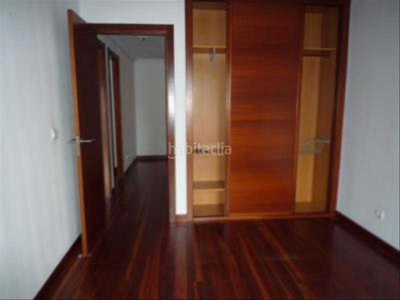 Foto 174b6e35-8193-49da-a30a-d8ca5b892c4d. Piso en calle francisco tomás y valiente 3 piso junto corte ingles en Santander