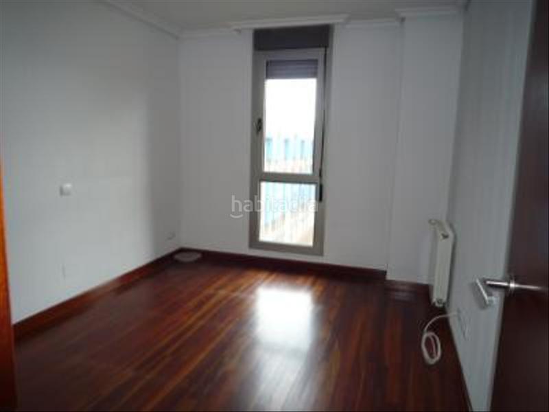 Foto 2ced0d7f-1480-49ec-a1b1-b231e2f8384f. Piso en calle francisco tomás y valiente 3 piso junto corte ingles en Santander