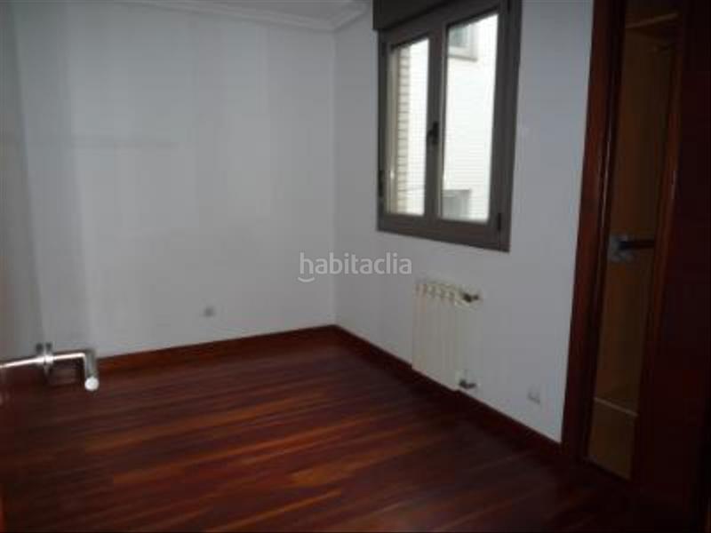 Foto 6fdfb8d5-c7b9-4a24-95b8-8156b31c9b64. Piso en calle francisco tomás y valiente 3 piso junto corte ingles en Santander