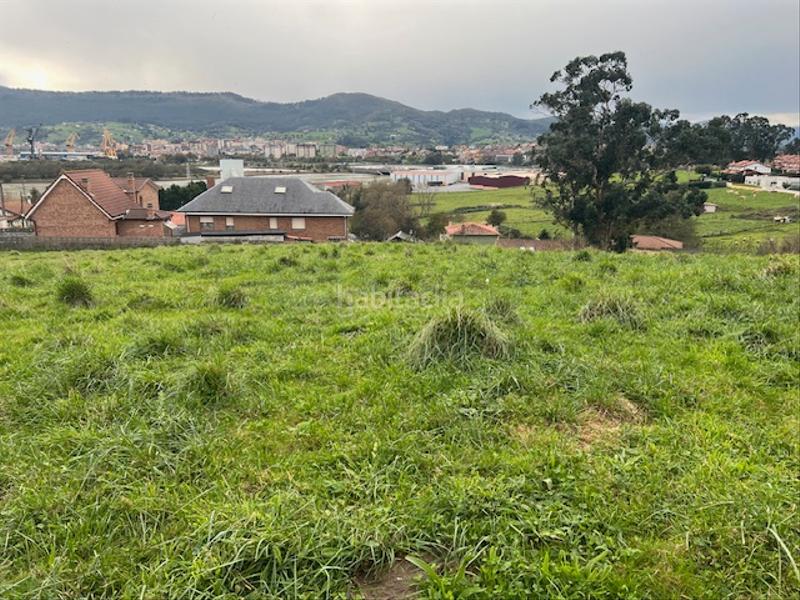 Foto fb890c7a-b3fd-418e-808a-ec237fc3e394. Terreno residenziale in calle román rivas 5 in Maliaño Camargo