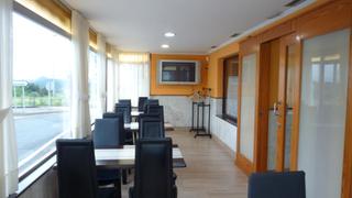 Business premise in Barrio de Santiago 14