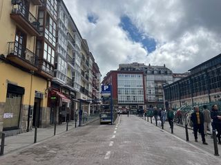 Local Comercial a Plaza de la esperanza 2. Bar ,inversores en rentabilidad