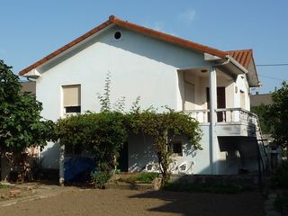 Chalet  Barrio nueva montaña isla del óleo 74. Casa en peñacastillo para reformar