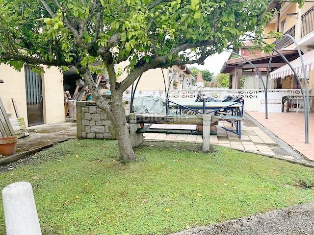 Foto 0bbc6c35-e1ae-459c-87da-8847195fb1dd. Casa adossada amb aparcament a Reocín