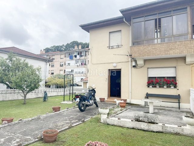 Foto 7f45d083-4247-4eb0-a81d-bebcdf61358d. Casa adossada amb aparcament a Reocín