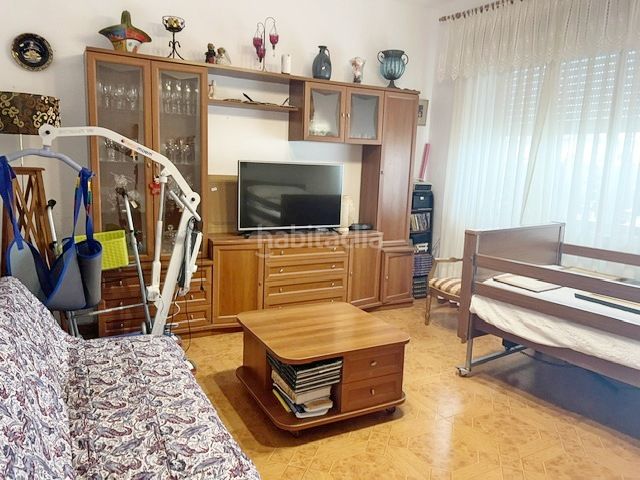 Foto fe633b2b-63c8-4de3-94ae-167786d00ee1. Casa adossada amb aparcament a Reocín