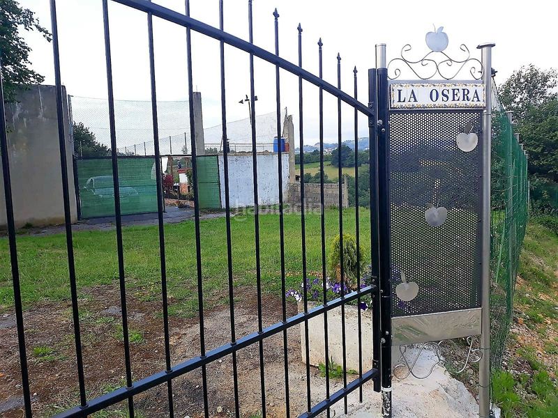 Foto b9b2f32f-fab9-430d-96ce-0457c3eccde8. Terreny residencial a n/a a Carbayin-Lieres-Valdesoto Siero