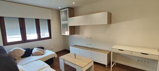 Miete Etagenwohnung in Pumarín. Piso en pumarin todo exterior y recién reformado