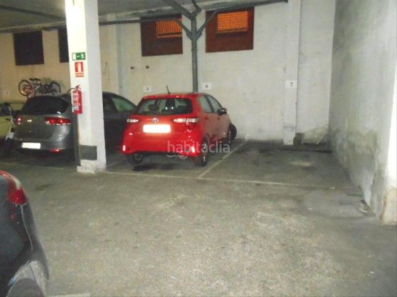 Foto fe7bb23e-ba93-403d-a86c-4afead15fcc4. Autoparkplatz in Llano Gijón
