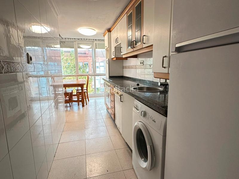 Foto 5a3fa88d-bbd4-4c30-9e43-2d5cdd451742. Pis amb calefacció aparcament a Montevil Gijón