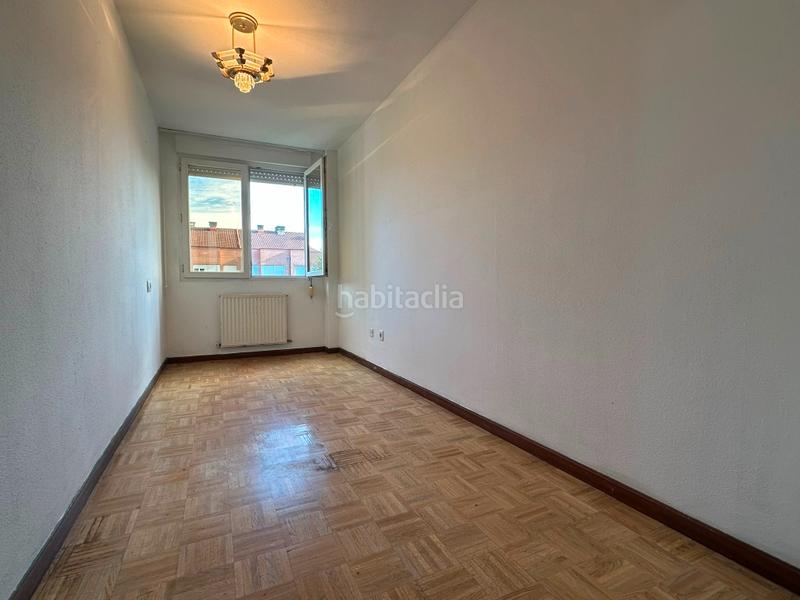 Foto 6938d2b3-ed1a-4d7b-8fea-0efa107b815a. Pis amb calefacció aparcament a Montevil Gijón