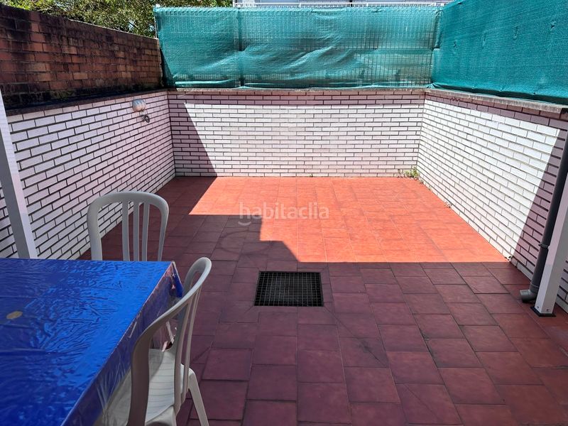 Foto ad1132d9-ca6b-47bd-9f0f-4eb4a58ee268. Casa adossada amb calefacció a Tremañes Gijón