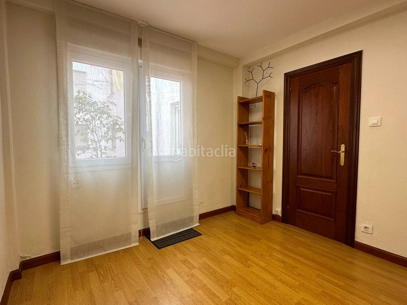 Foto 87ab5477-4297-41d9-b7f3-c222dc7cff29. Piso  de 3 dormitorios con ascensor y terraza en Gijón