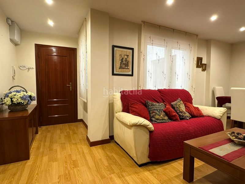 Foto e85e40e0-4f9f-401e-83f1-a79a21474217. Piso  de 3 dormitorios con ascensor y terraza en Gijón