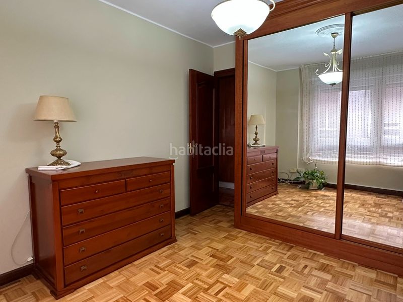 Foto fd6f2109-65c0-4ed5-bca0-2c78f4eff619. Piso  de 3 dormitorios con ascensor y terraza en Gijón