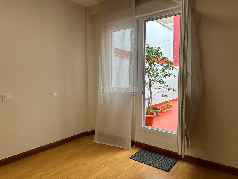 Foto ffddc592-c0ba-4d04-a43b-c6b18f8508f2. Piso  de 3 dormitorios con ascensor y terraza en Gijón