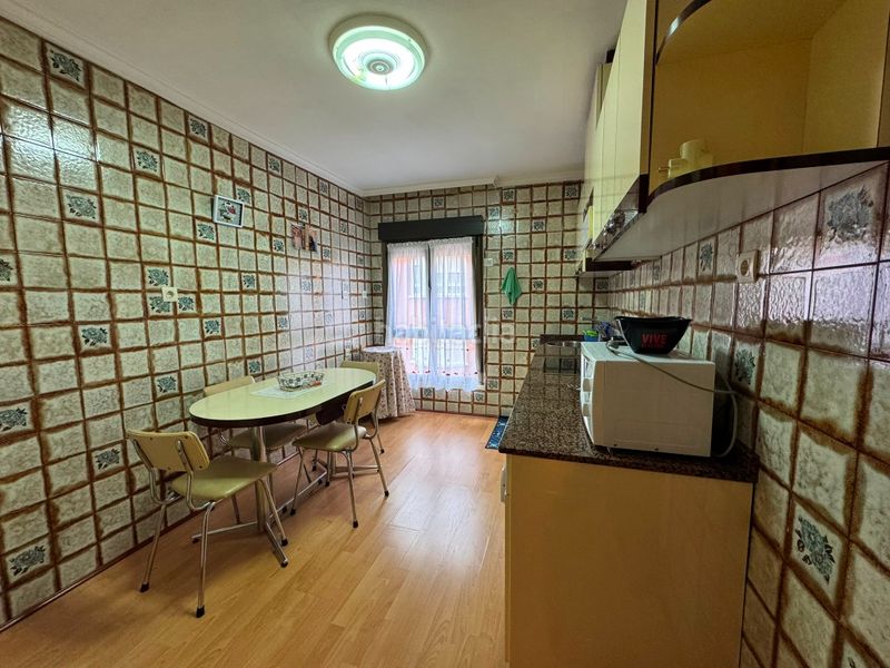 Foto c09d5198-5bbe-46e4-bb2c-7d8b975b6df9. Pis a Llano Gijón