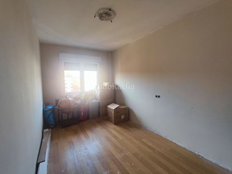 Foto cf8545af-7536-4255-a27c-30f2682fec66. Pis a calle duque de rivas 11 a El Coto Gijón