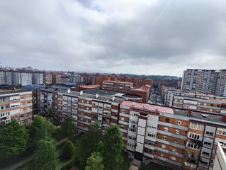 Pis a Pumarín. Piso todo exterior con altura muy soleado