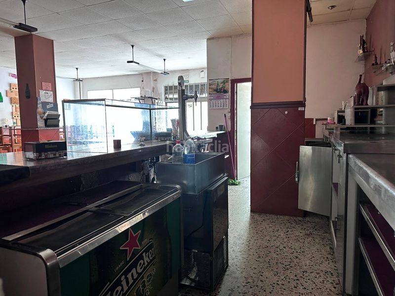 Foto f637057a-931f-45ff-8f1f-aef6d6e7d356. Lloguer local comercial a Pumarín Gijón