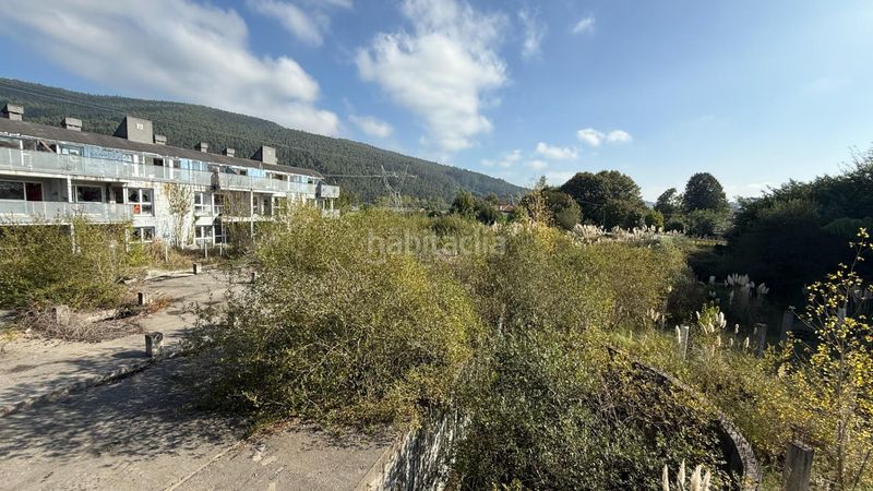 Foto b27e45d9-309c-4f78-b5ed-95b0e4597fb7. Edificio en barrio barrio villabáñez en Castañeda