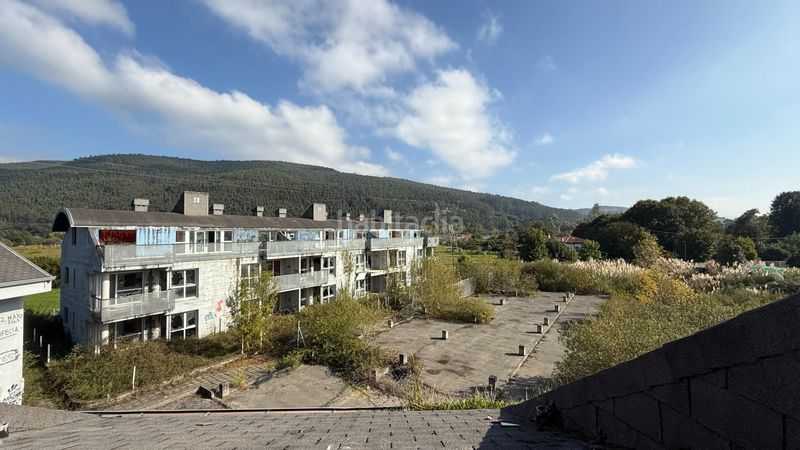 Foto d13b3af3-0f36-423c-8fc7-0c8f205de5dc. Edificio en barrio barrio villabáñez en Castañeda