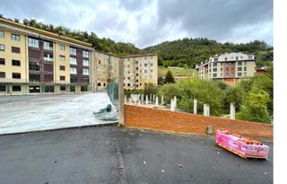 Gebäude in Calle cardenal ceferino 33